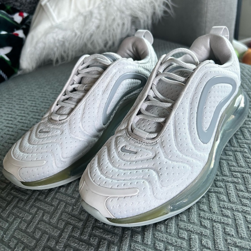 Nike Air Max 720 Vast Wolf Grey Women’s Size 7.5